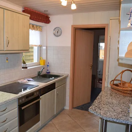 Lockner Bungalow Butt